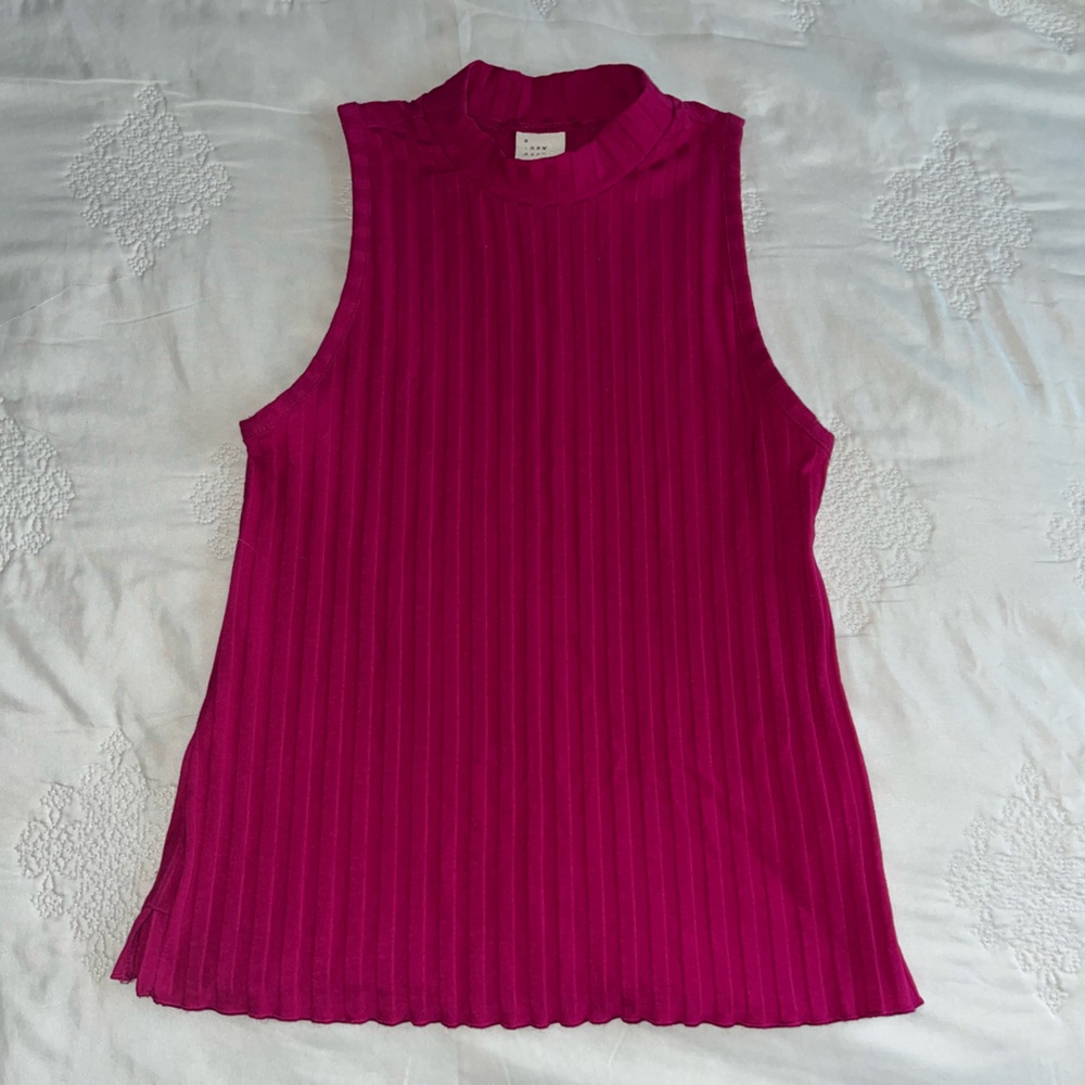 Sleeveless Pink Mockneck